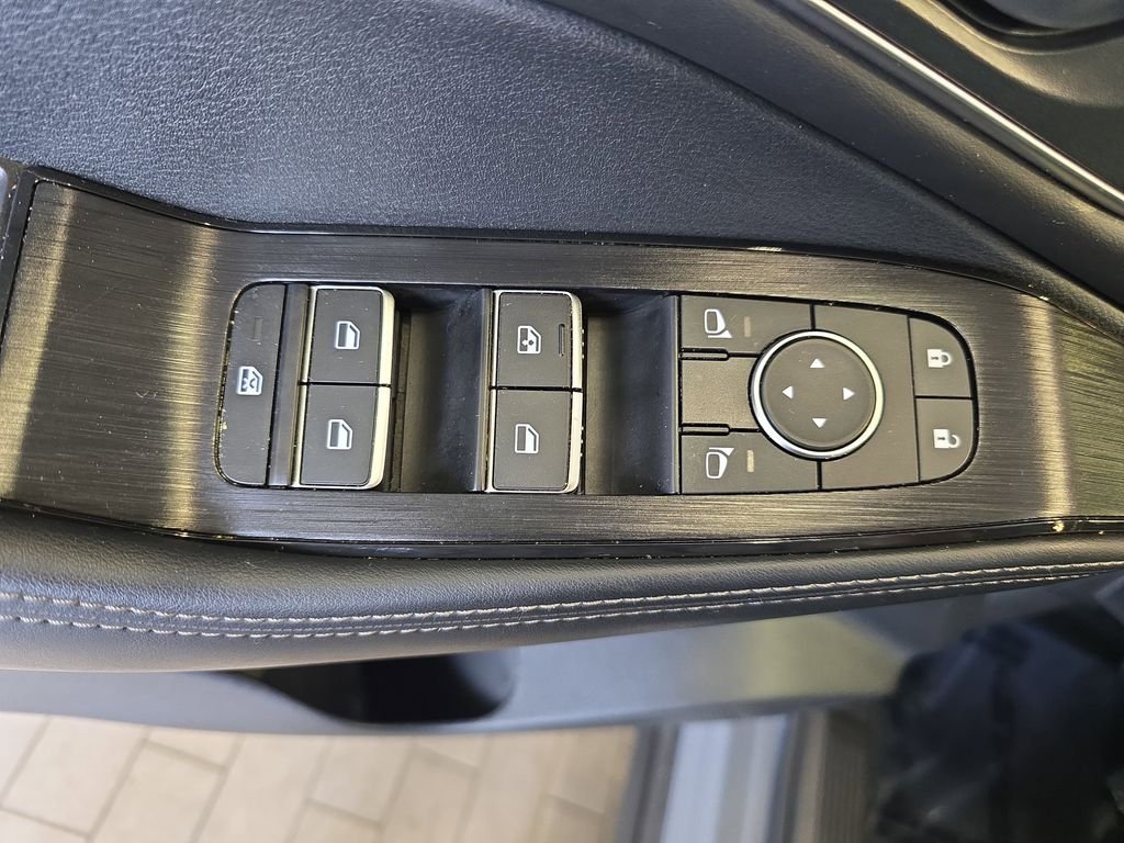 Used 2024 Gray Nissan Platinum image 30