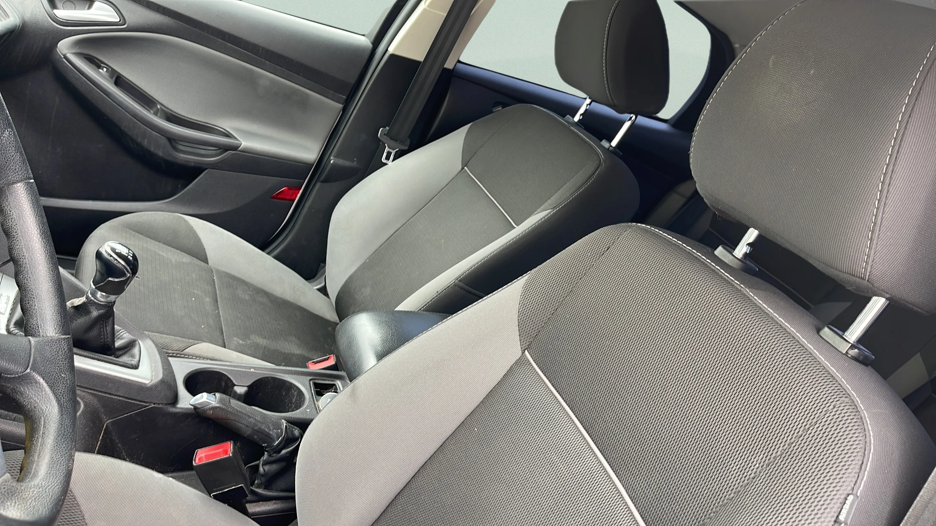 Used 2014 White Ford SE image 10