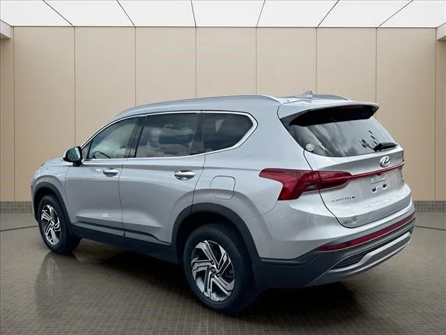 Used 2023 Silver Hyundai SEL image 4