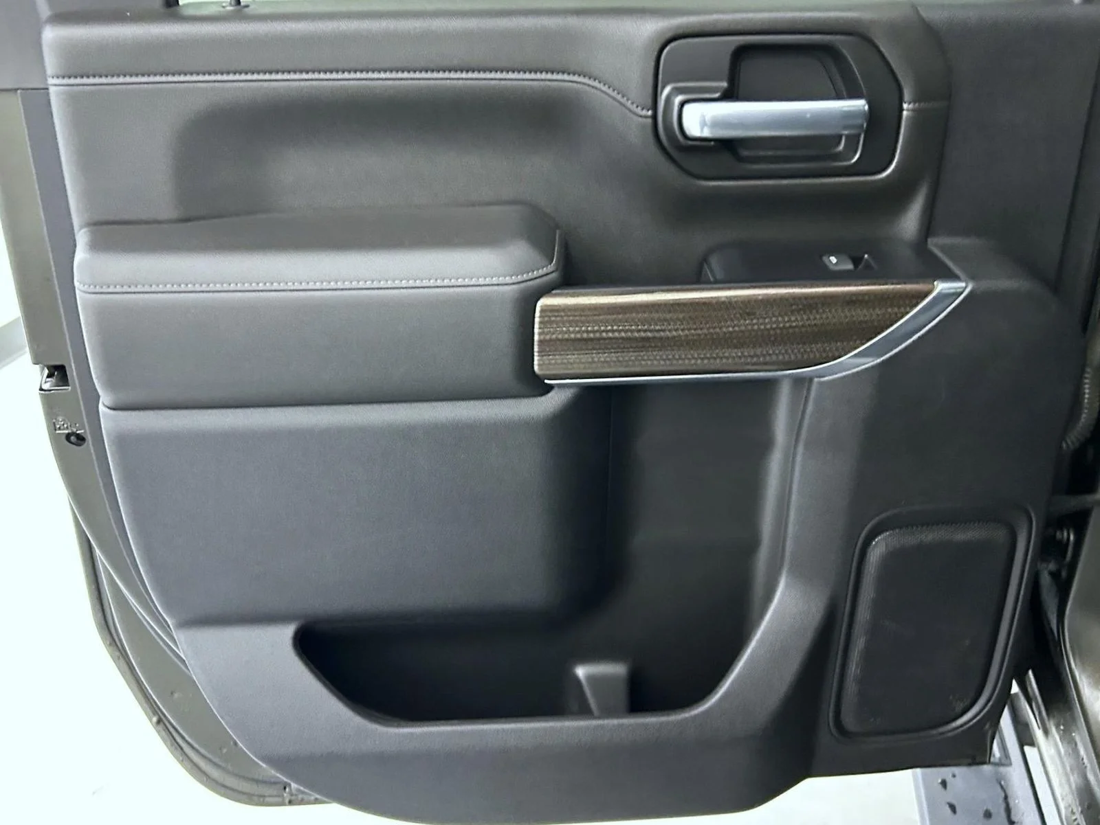 Used 2022 Green Chevrolet LT image 20