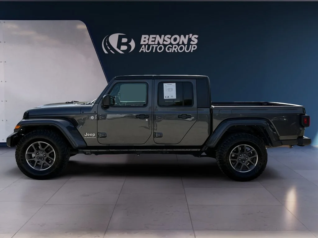 Used 2023 Gray Jeep Overland image 2