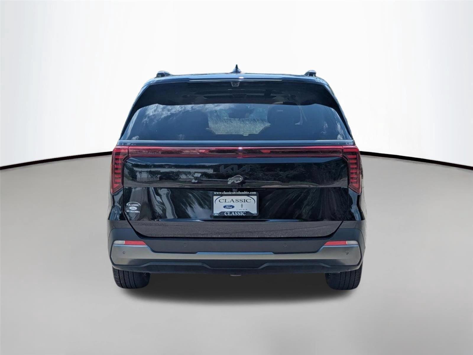 Used 2025 Aurora Black Pearl Kia SX Prestige image 6