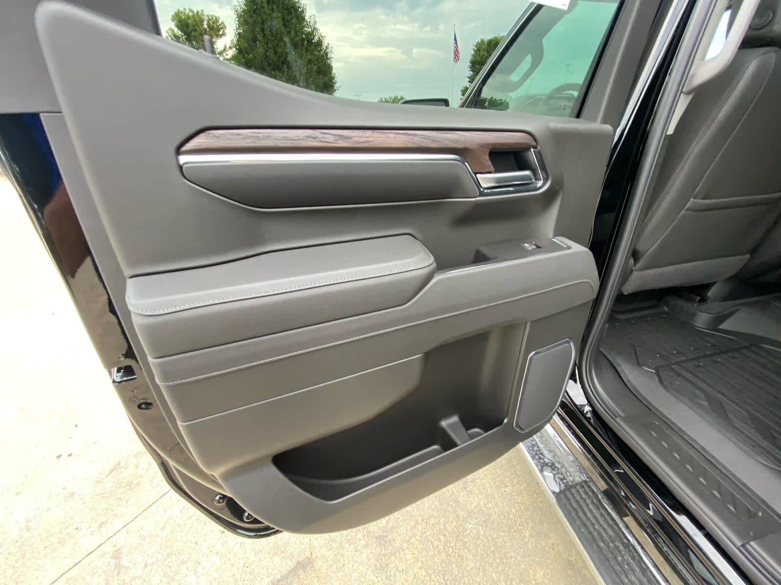 2026 GMC Sierra 1500 SLT - Photo 22