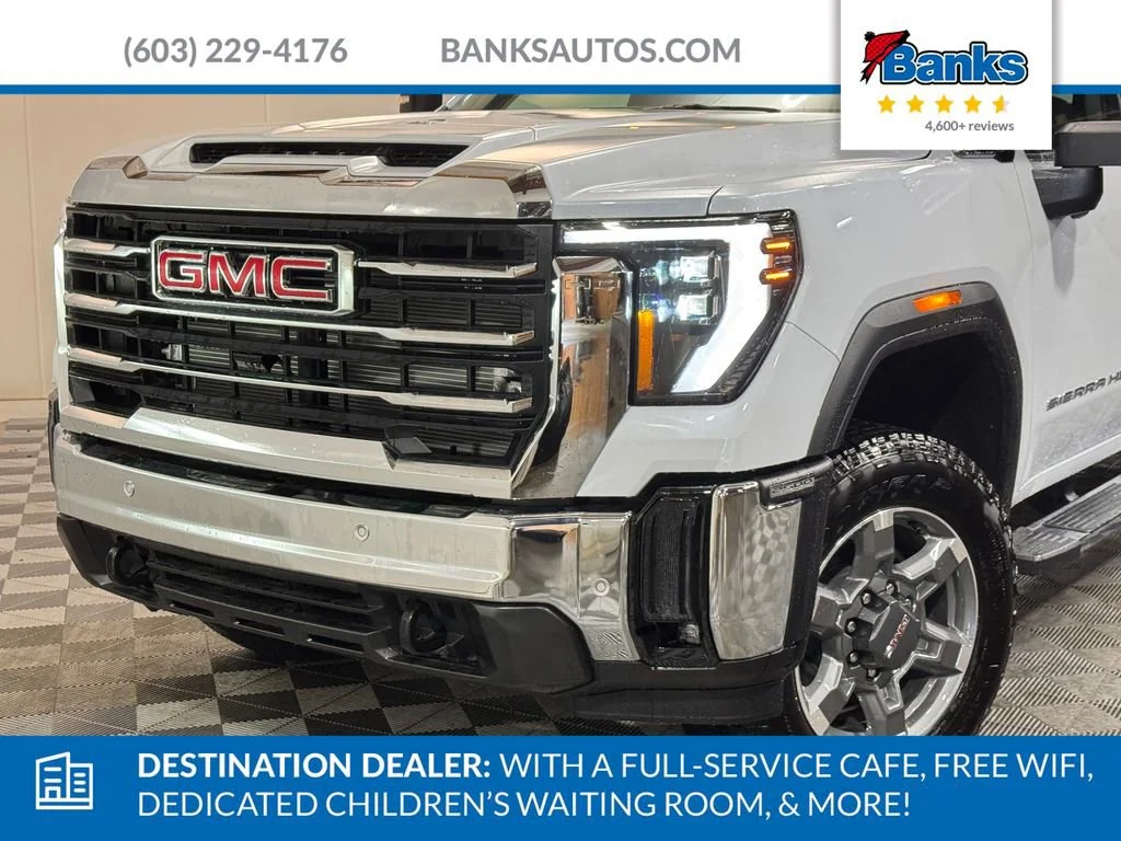 New 2026 Glacier White Tricoat GMC SLT image 3
