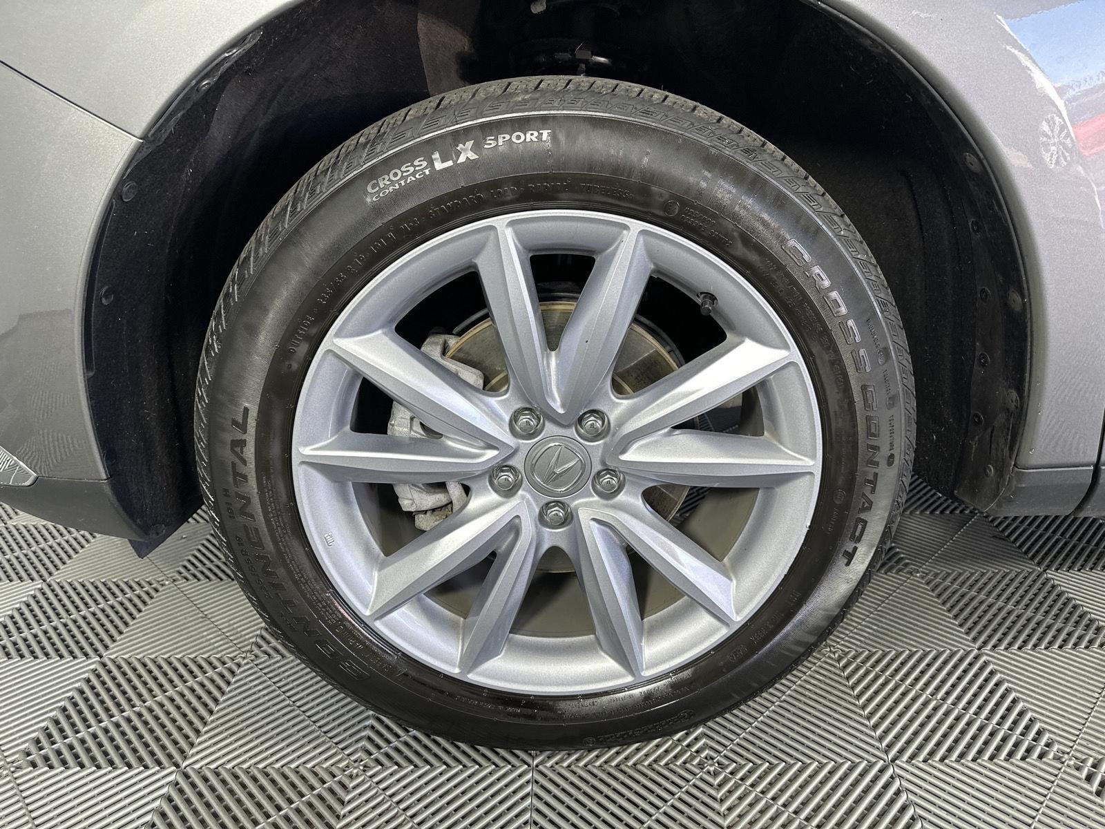 Used 2024 Liquid Carbon Metallic Acura SH-AWD image 6