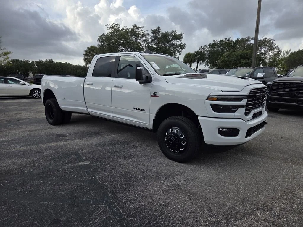 New 2026 Bright White Clear-Coat Exterior Paint RAM Laramie image 2