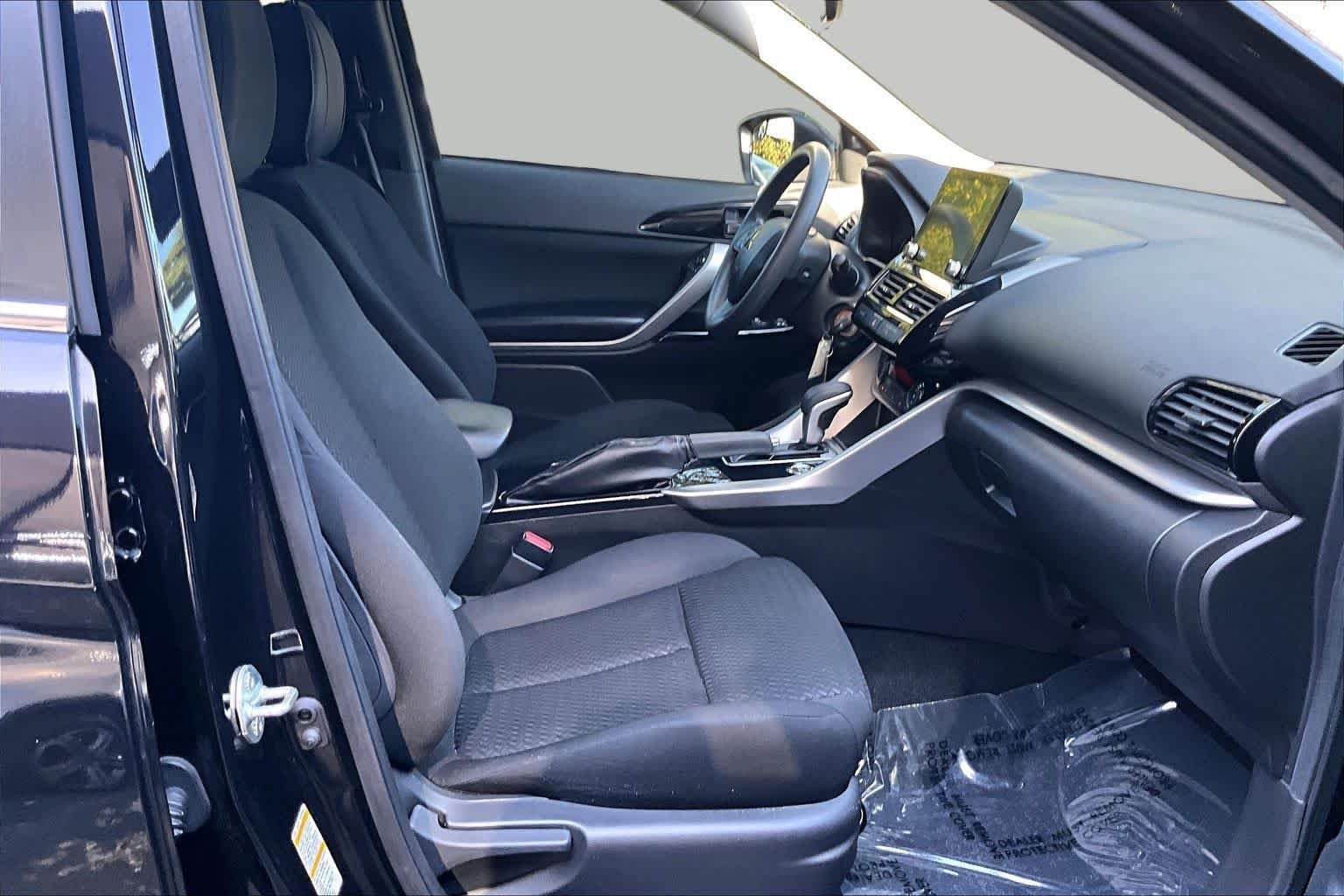 Pre-Owned 2023 Mitsubishi Eclipse Cross LE