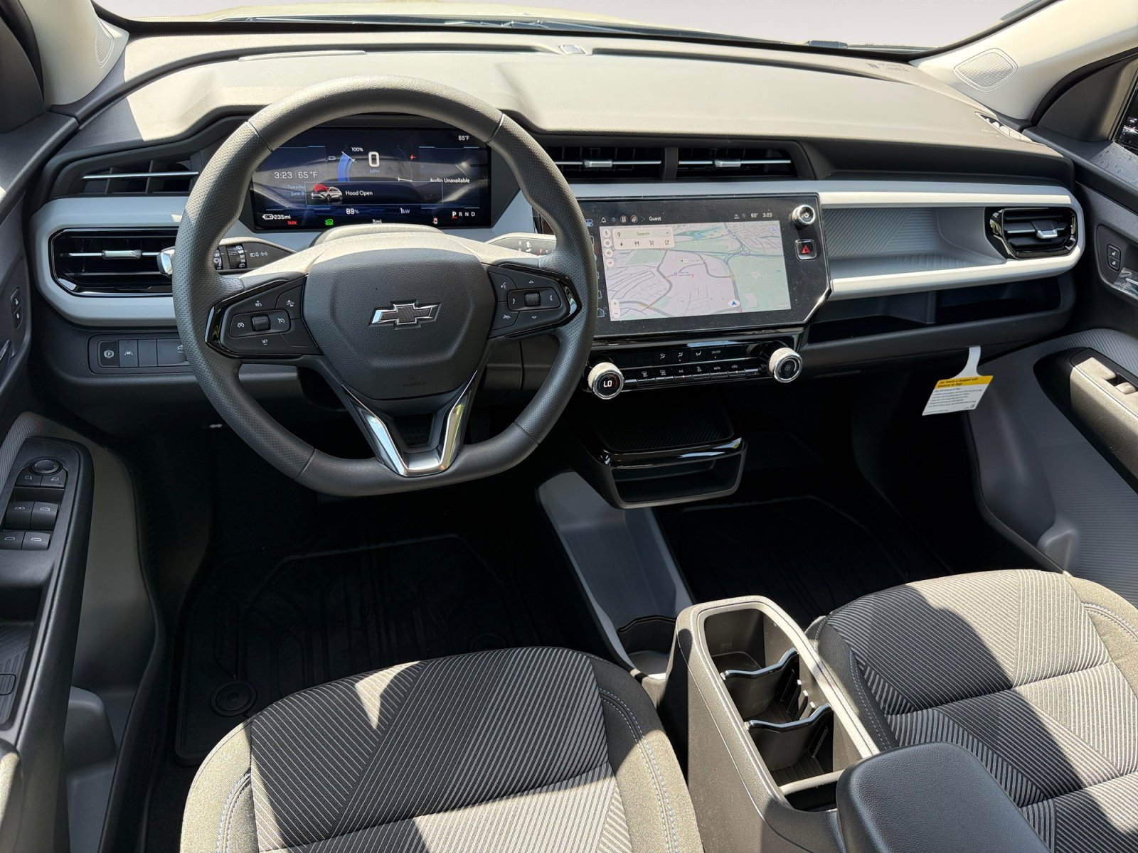 2027 Chevrolet Bolt LT - Photo 15
