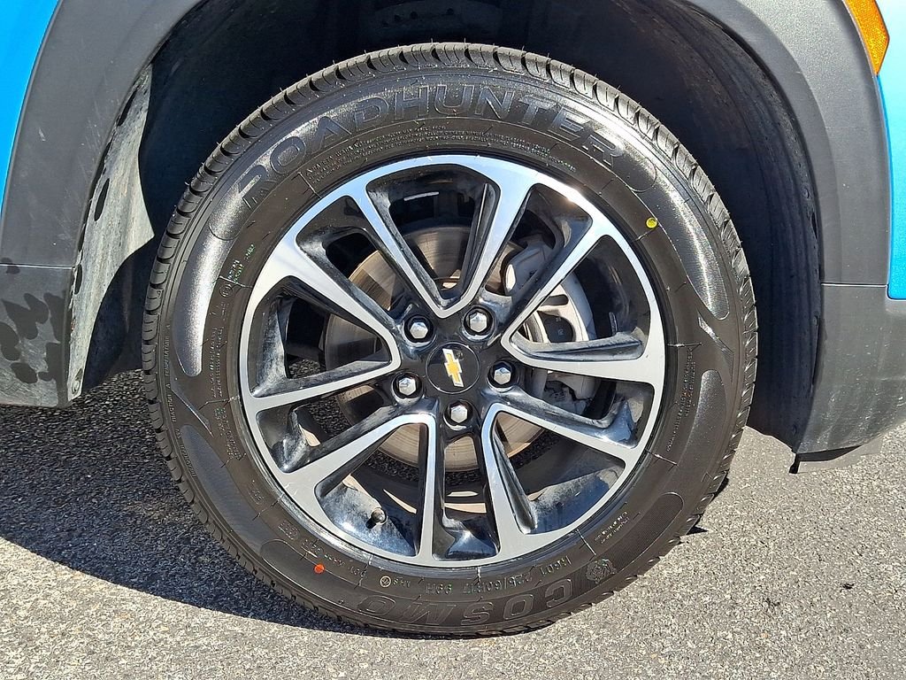 Used 2025 Blue Chevrolet LT image 8