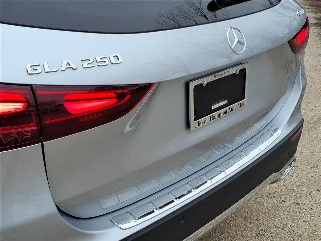 Used 2026 Cirrus Silver Metallic Mercedes-Benz GLA 250 image 9