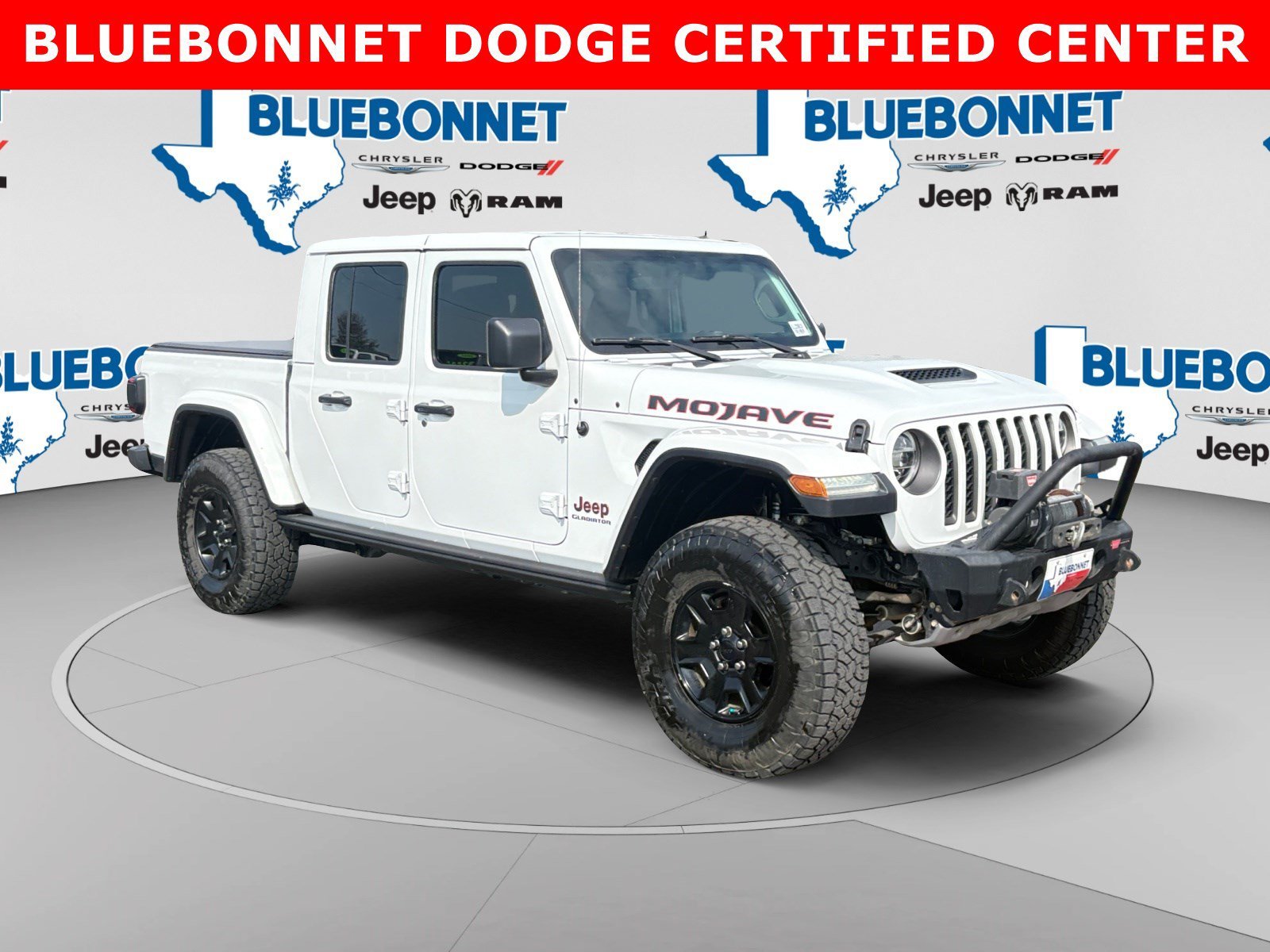 Used 2020 Bright White Clearcoat Jeep Mojave image 3