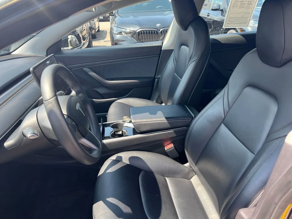 Used 2020 Black Tesla Long Range image 7