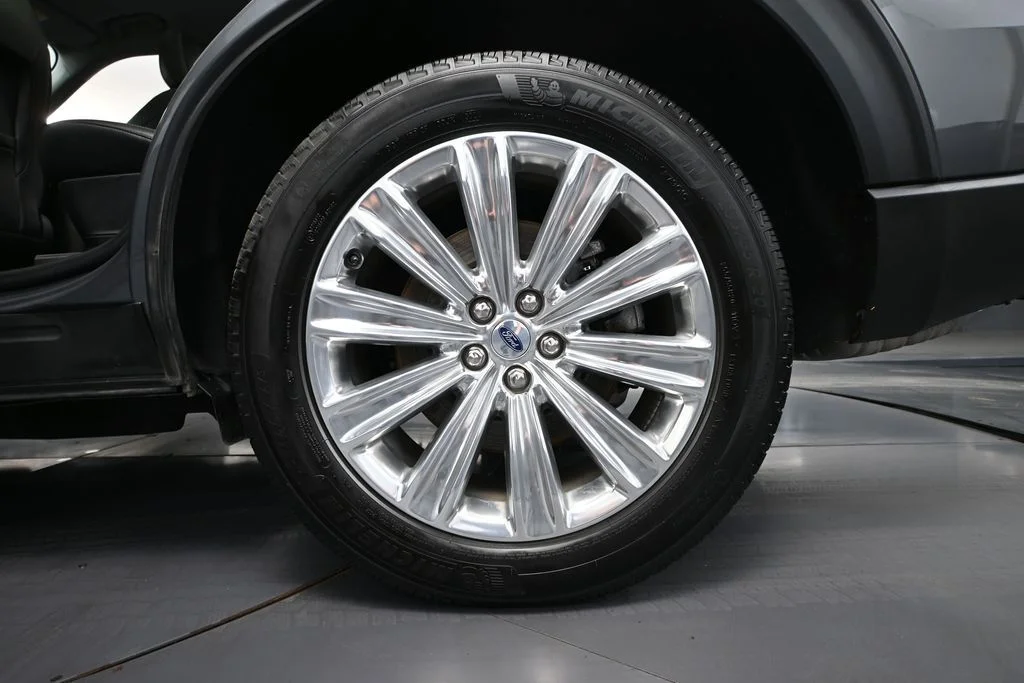 Certified Used 2022 Gray Ford Limited image 10