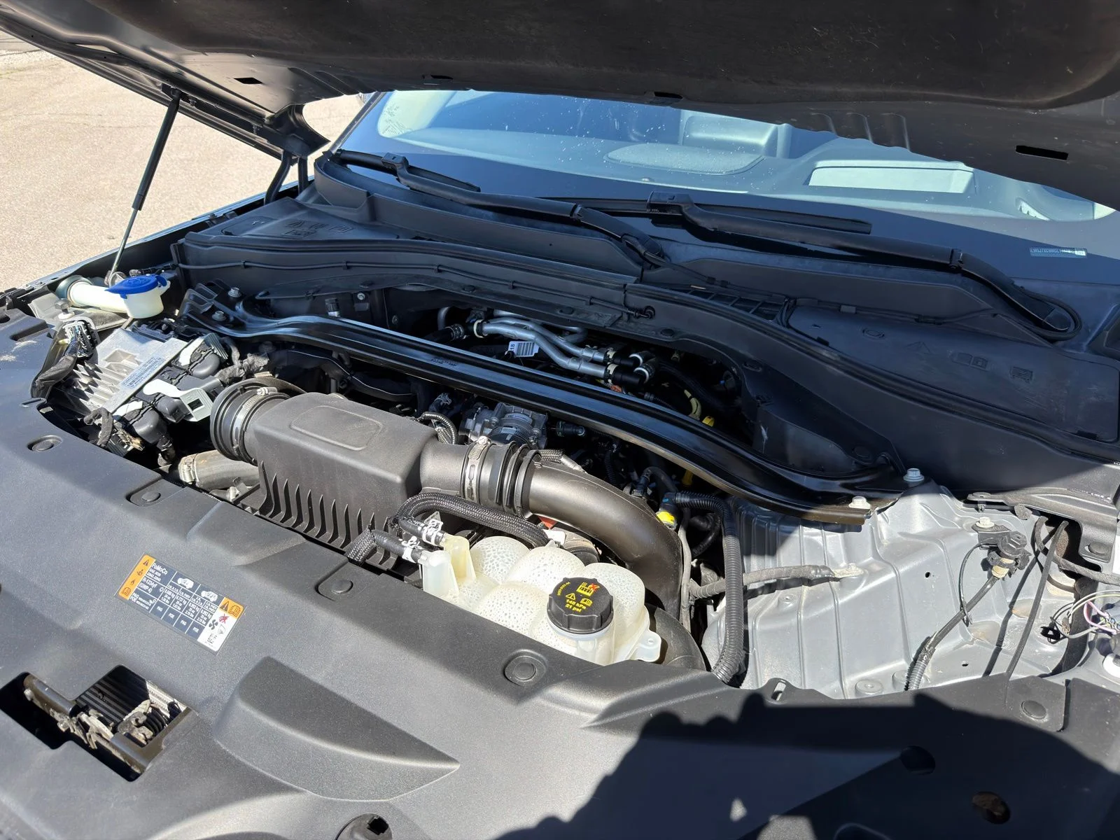 Used 2021 Gray Lincoln Reserve image 39