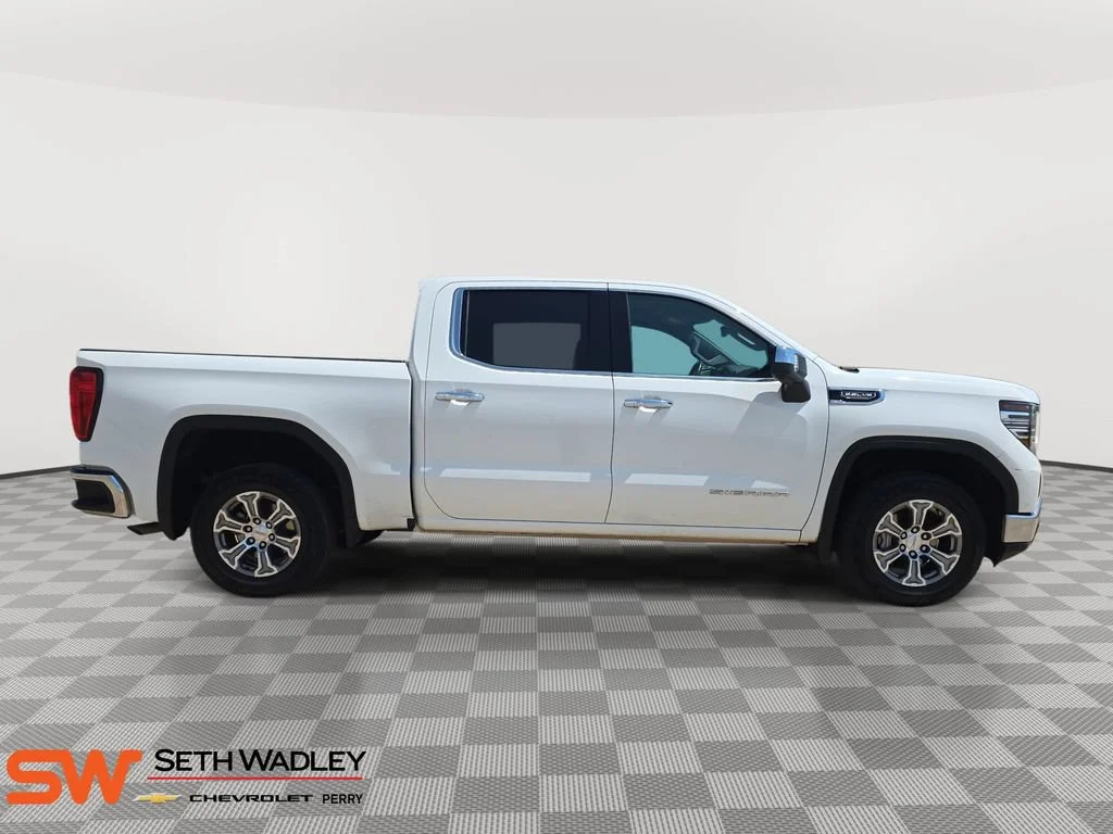 2025 GMC Sierra 1500 SLT - Photo 8