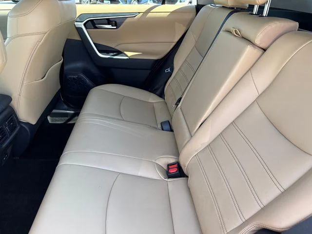 Certified Used 2025 RED MC. Toyota XLE Premium image 61