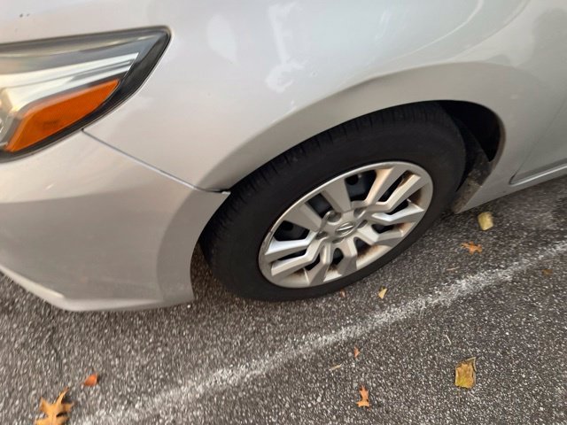 Used 2016  Nissan 2.5 S image 6