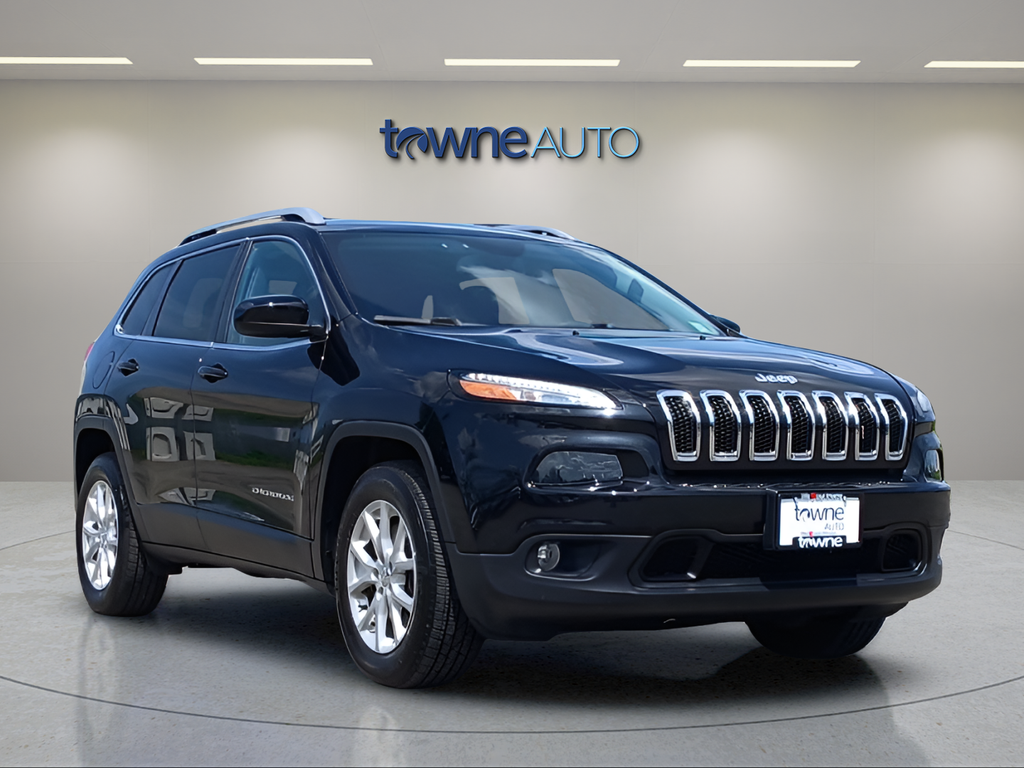 Used 2017 Black Jeep Latitude image 7