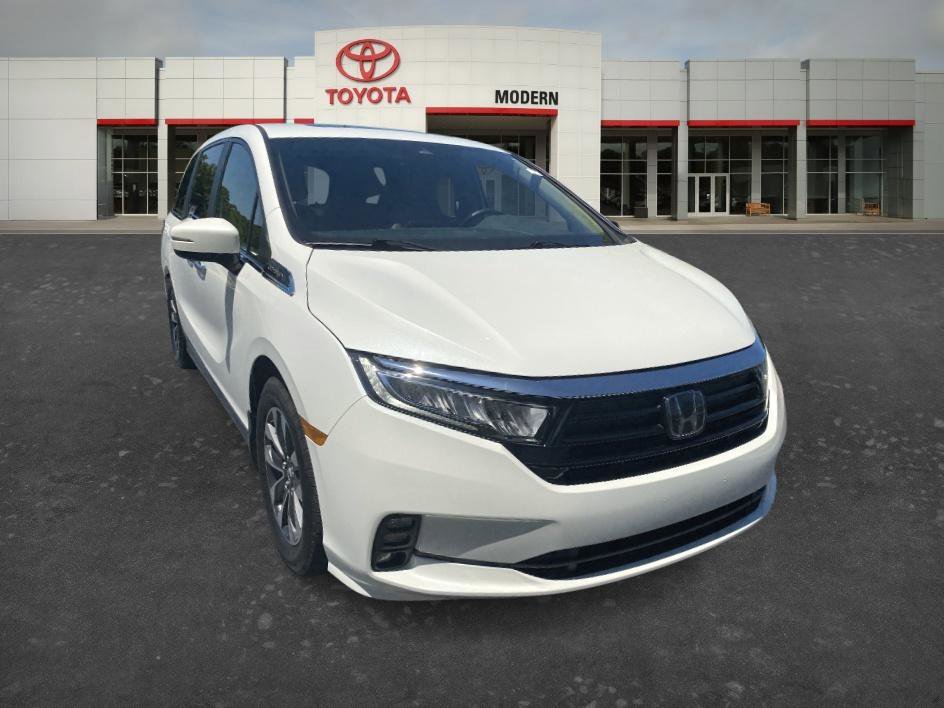 Used 2022 Platinum White Pearl Honda EX-L image 3