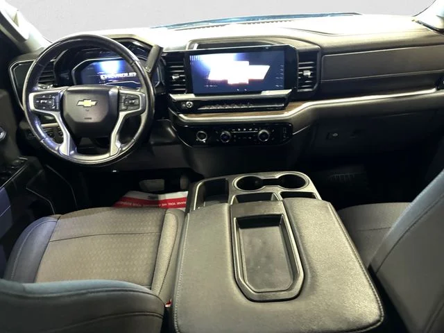 Used 2022 Gray Chevrolet LT image 11