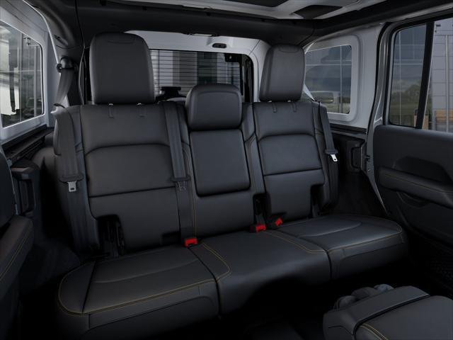 New 2026 Bright White Clear-Coat Exterior Paint Jeep Sahara image 93