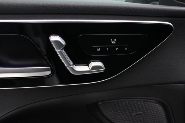 New 2025 Cirrus Silver Metallic Mercedes-Benz C 300 image 12