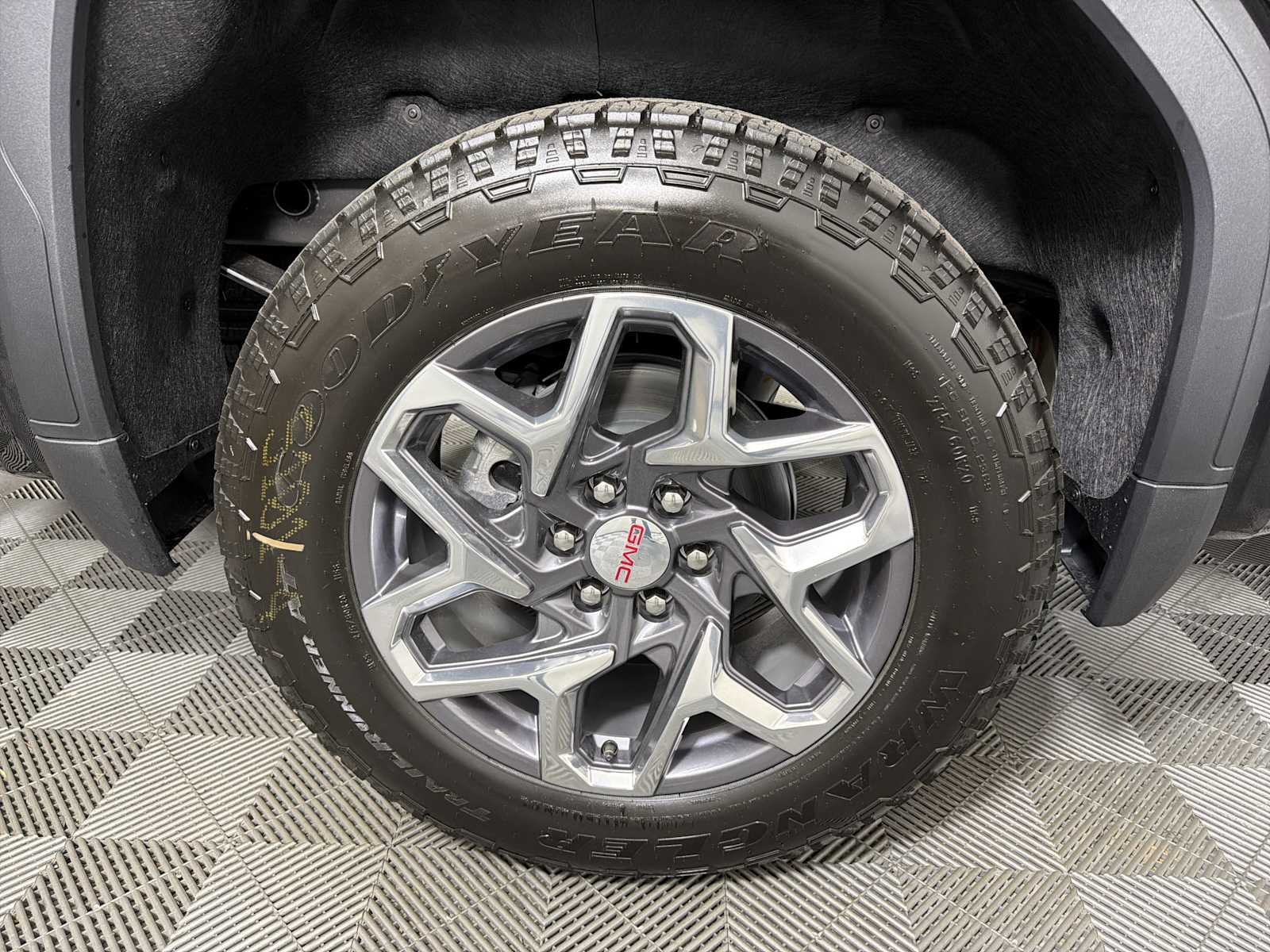 New 2026 Onyx Black GMC SLT image 15