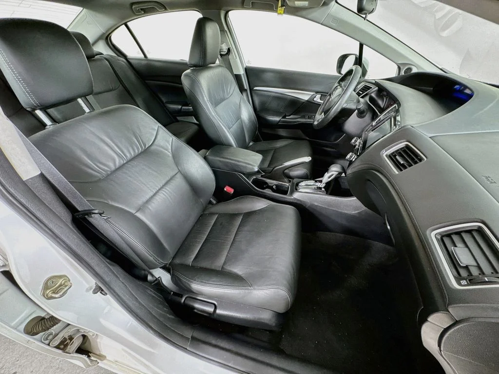 Used 2014 White Honda EX-L image 34