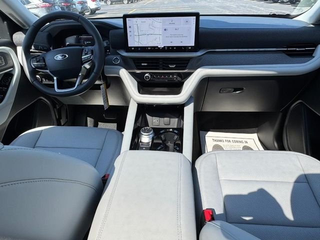 New 2026 Star White Metallic Tri-Coat Ford Platinum image 7