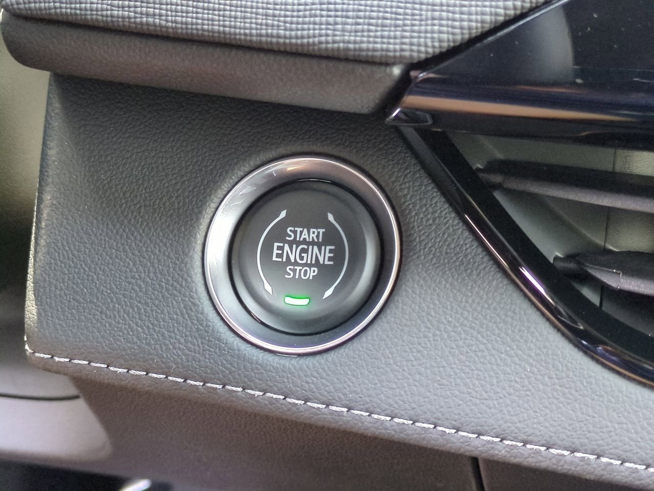 2026 Buick Enclave Sport Touring - Photo 17