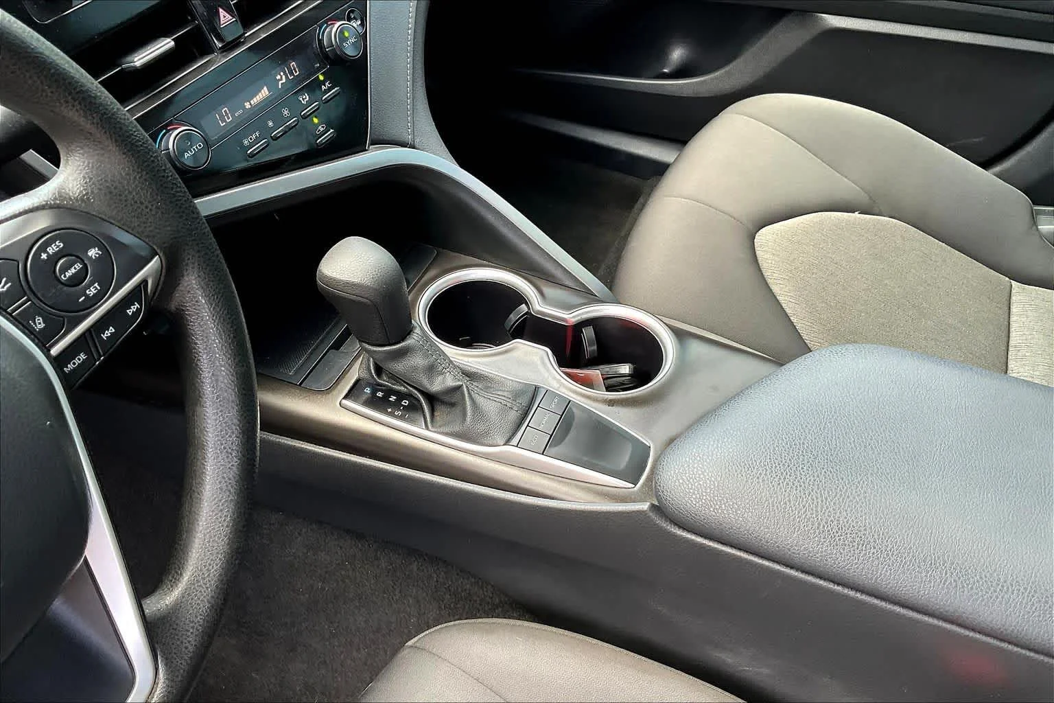 Used 2024 Midnight Black Metallic Toyota LE image 17
