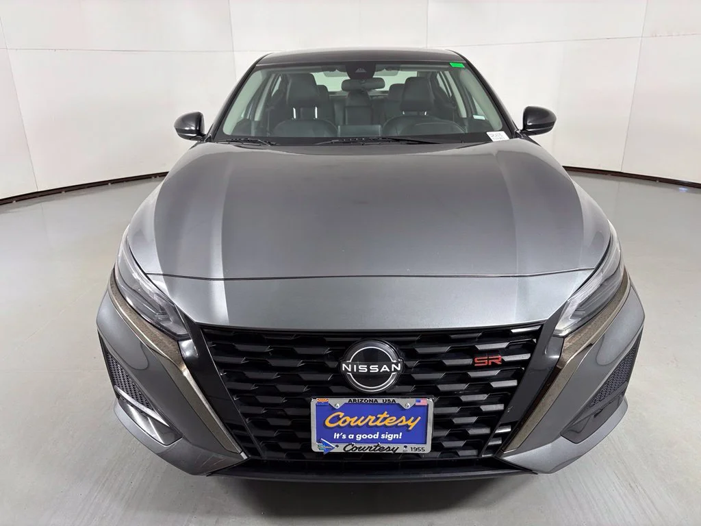 Used 2024 Gray Nissan 2.5 SR image 3