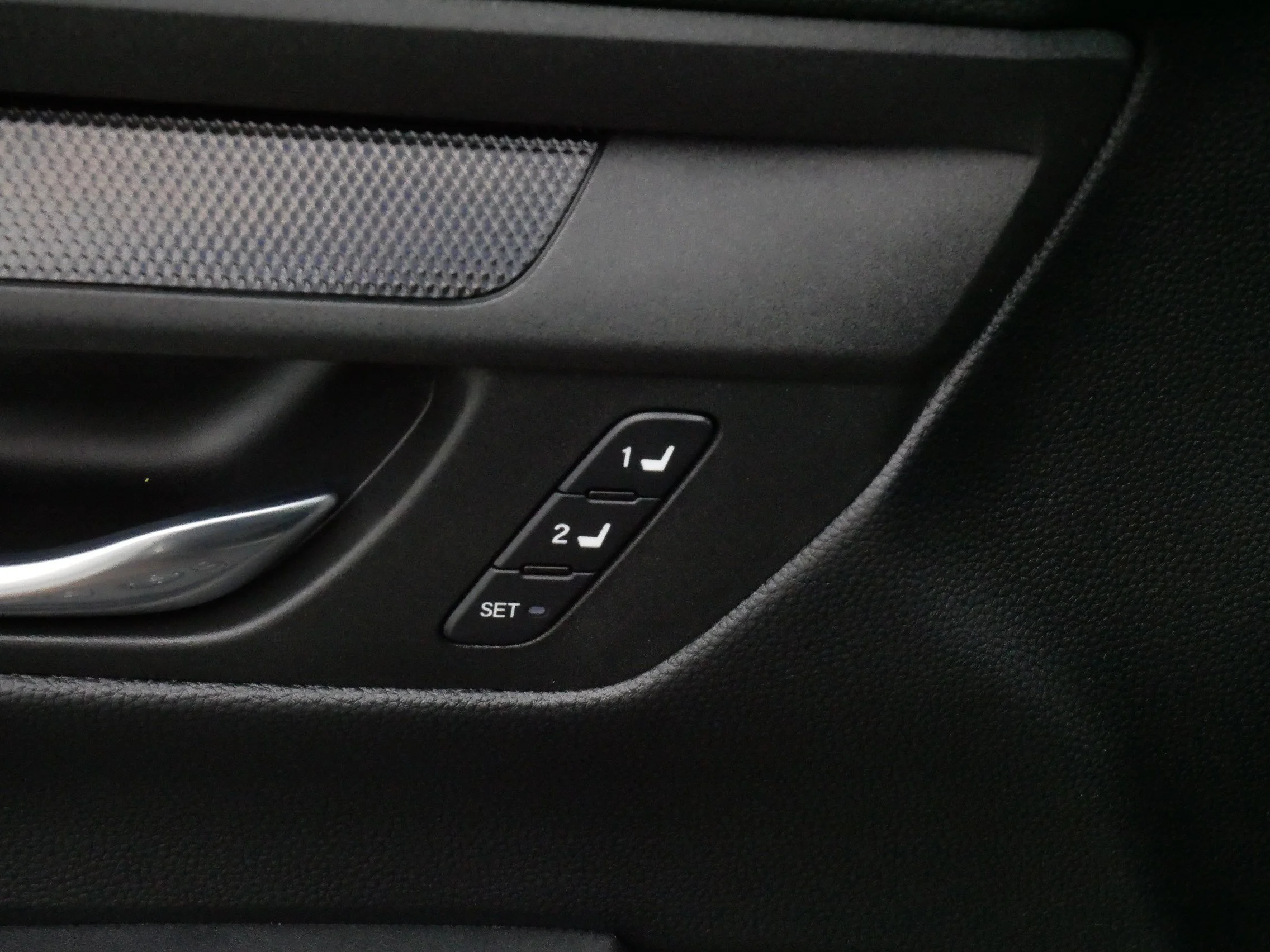 Used 2025 Crystal Black Pearl Honda Sport-L image 19