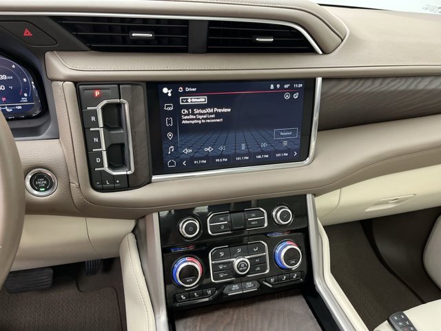 Used 2024 White Frost Tricoat GMC Denali image 19