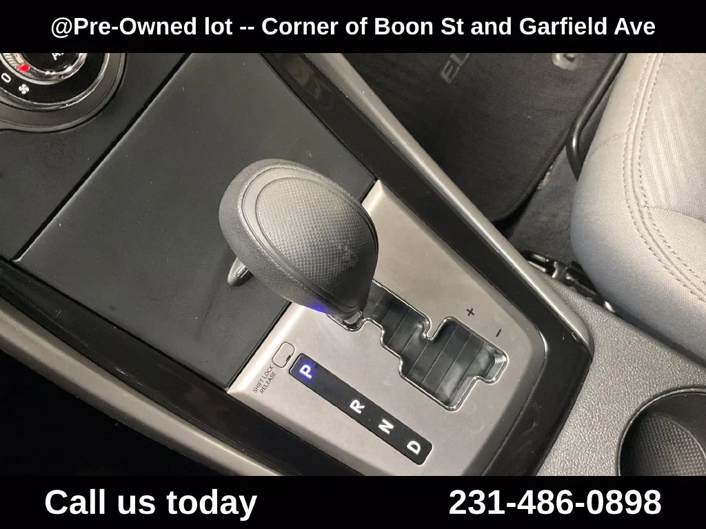 Used 2013 Gray Hyundai GLS image 23