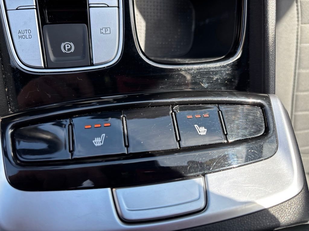 Used 2022 Black Hyundai SEL image 29