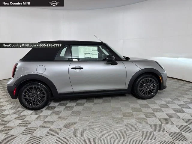 New 2026 Silver MINI Iconic image 8