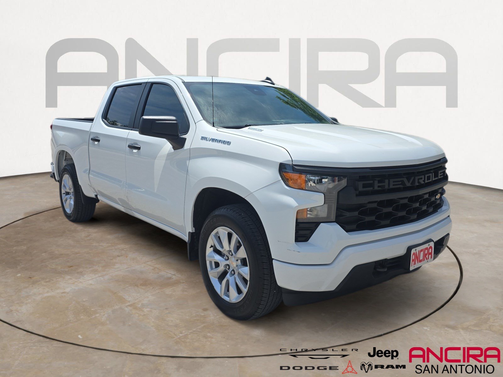 Used 2025 Summit White Chevrolet Custom image 1