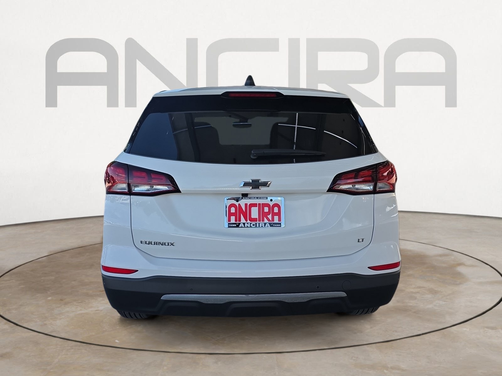 Used 2024 Summit White Chevrolet LT image 7