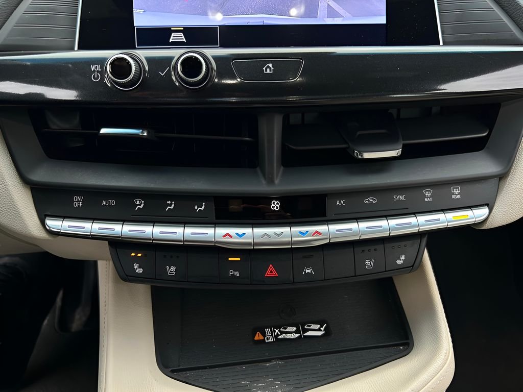 Used 2024 White Cadillac Premium Luxury image 18