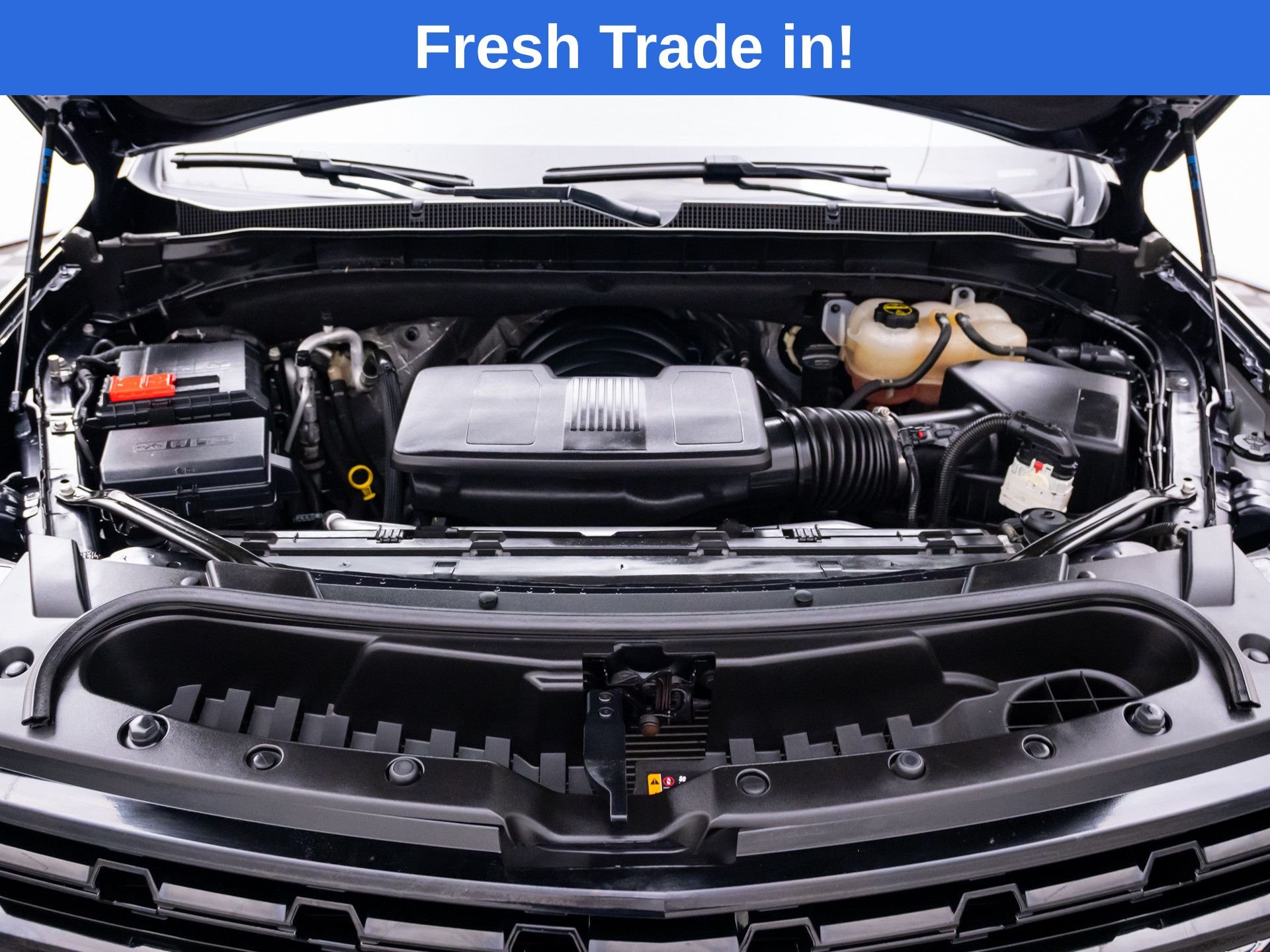 Used 2024 Gray Chevrolet Z71 image 31