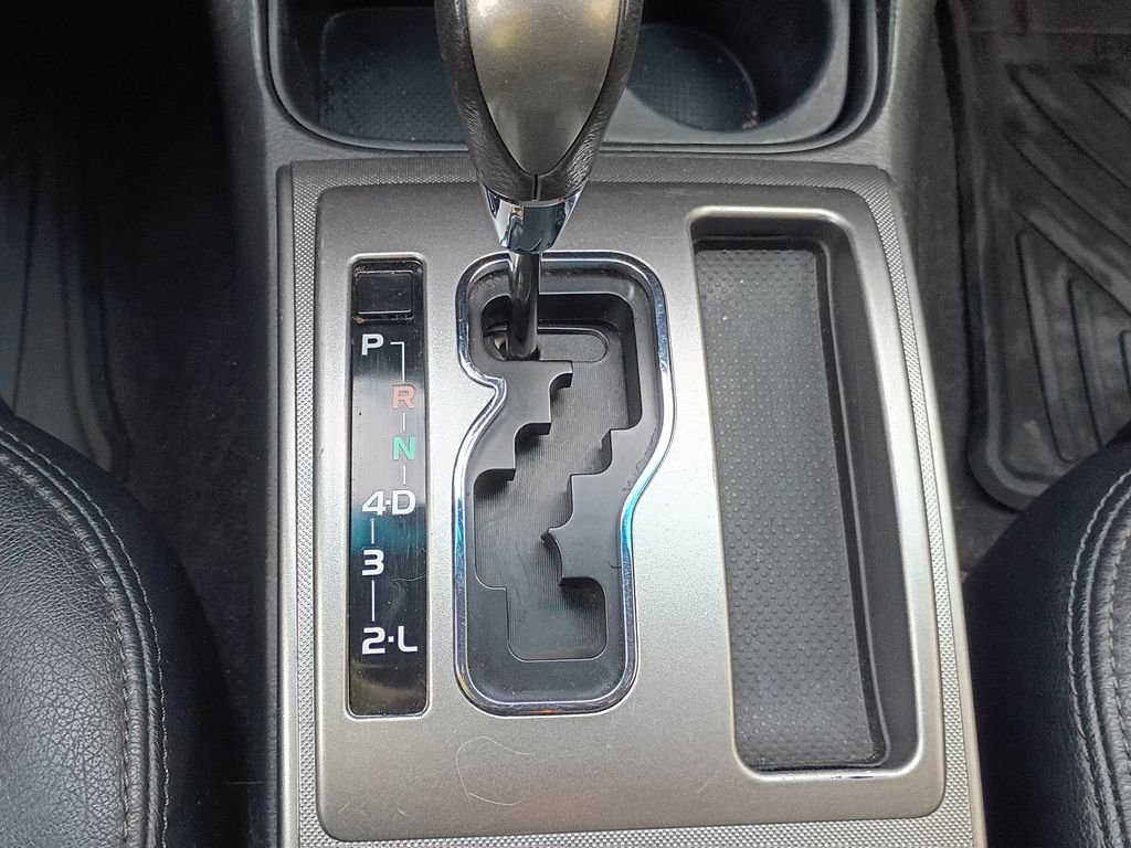 Used 2012 Super White Toyota Base image 21