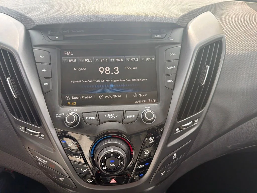 Used 2015 Beige Hyundai Turbo image 25
