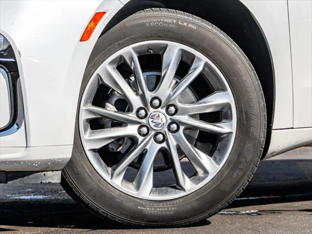 Used 2023 White Frost Tricoat Buick Avenir image 6