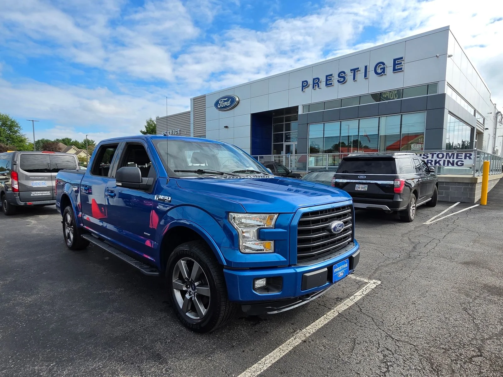 Used 2016 Blue Flame Metallic Ford XLT image 1
