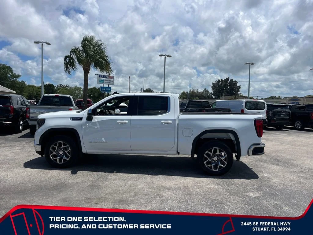 New 2026 Summit White GMC SLE image 8