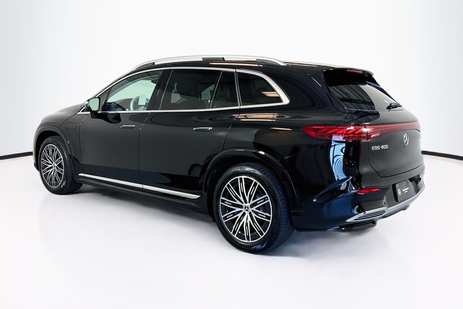 New 2026 Black Mercedes-Benz EQS 400 image 7