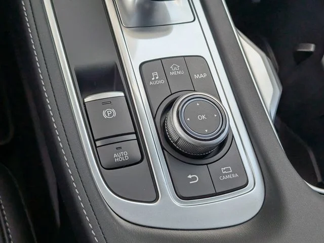 New 2027 MINERAL BLACK INFINITI LUXE image 18