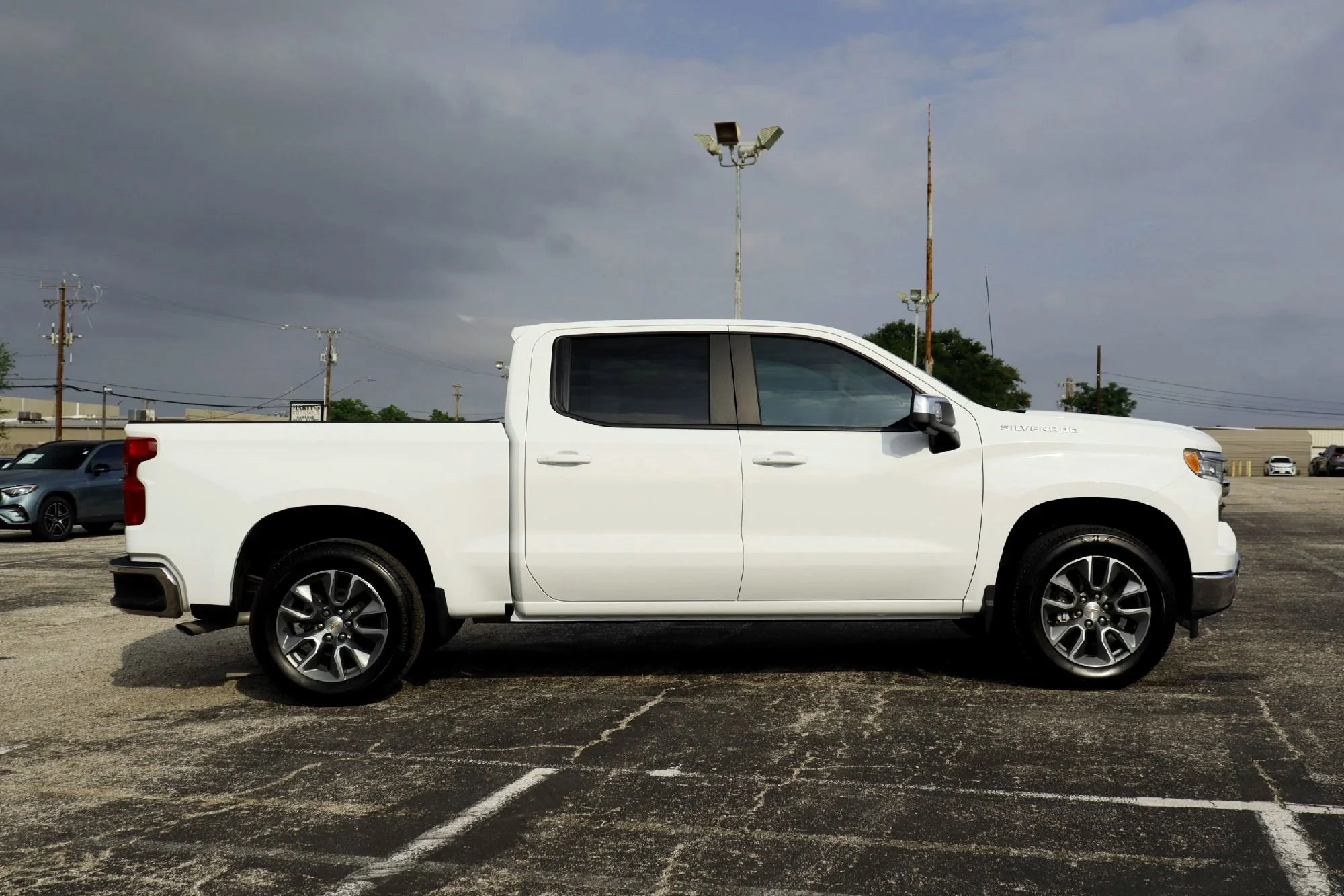 New 2026 White Chevrolet LT image 4
