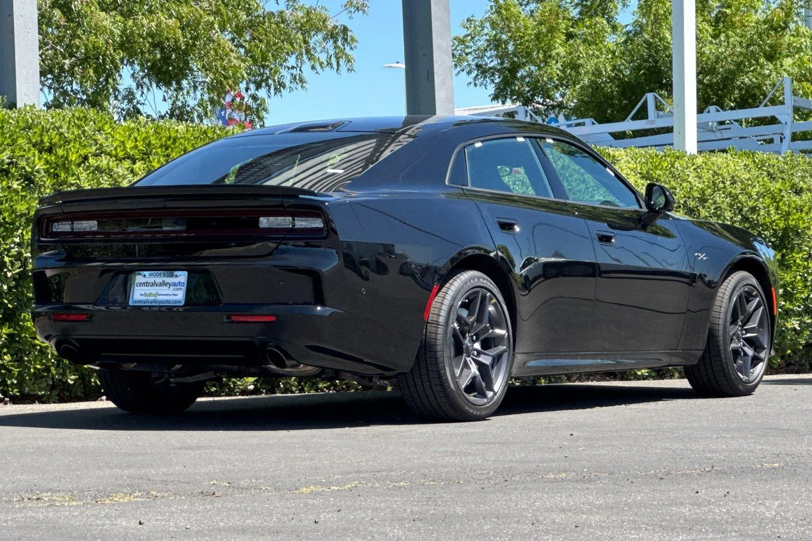 New 2026 Diamond Black Crystal Pearlcoat Dodge R/T Plus image 4